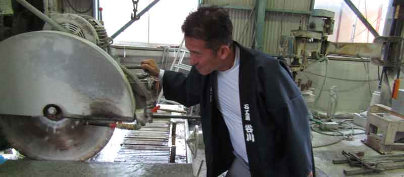 笠岡 墓石販売 石工房谷川 墓石加工